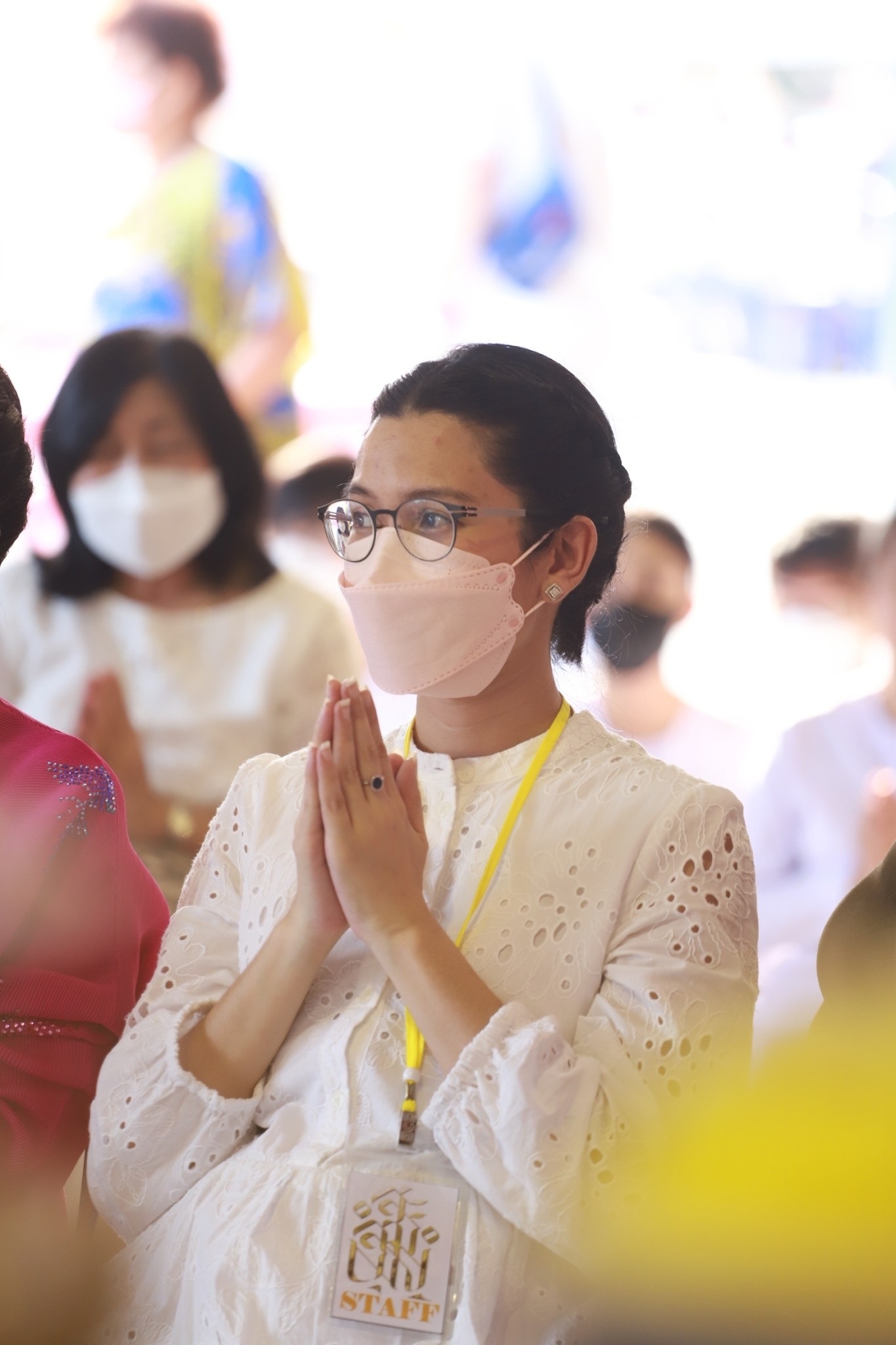 ครอบครัวทำตามความตั้งใจของ อาต้อย เศรษฐา ทำพิธีพุทธาภิเษกเหรียญเศรษฐศิลป์ ครอบครัวทำตามความตั้งใจของ อาต้อย เศรษฐา ทำพิธีพุทธาภิเษกเหรียญเศรษฐศิลป์