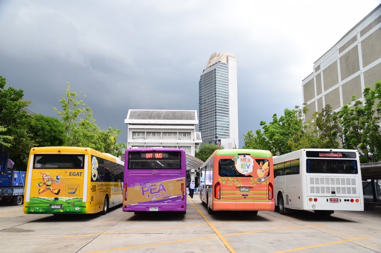 MEA ร่วมงาน สวทช. เปิดตัวและส่งมอบ E-bus โครงการการพัฒนารถโดยสารประจำทางใช้แล้ว ขสมก.