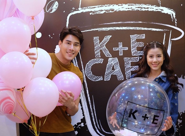 เอสเธอร์ แบกต่อไม่ไหว!! ขอประกาศปิดร้านคาเฟ่ไม่มีกำหนด เอสเธอร์ แบกต่อไม่ไหว!! ขอประกาศปิดร้านคาเฟ่ไม่มีกำหนด