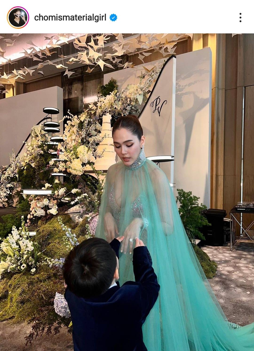 เปิคราคากระเป๋าสุดเก๋ของ ชมพู่ อารยา ที่ถือไปร่วมงานแต่ง แพทริเซีย-โน้ต เปิคราคากระเป๋าสุดเก๋ของ ชมพู่ อารยา ที่ถือไปร่วมงานแต่ง แพทริเซีย-โน้ต