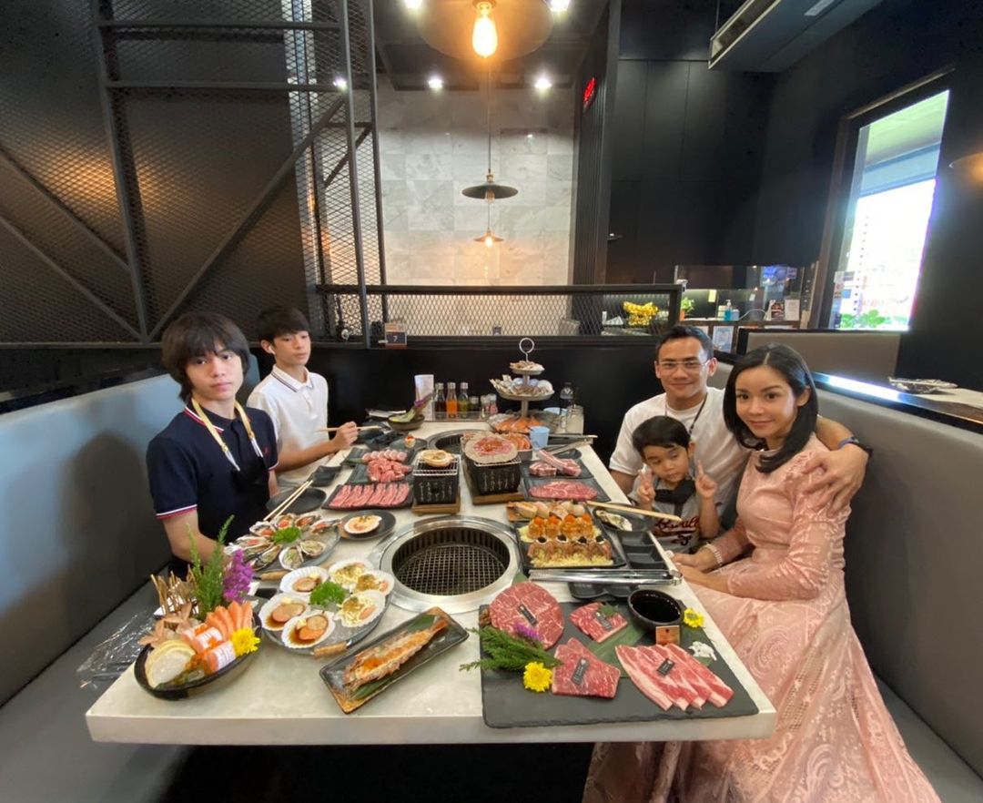 นุ๊ก สุทธิดา ควงสามี เคลียร์ข่าวเตียงหัก นุ๊ก สุทธิดา ควงสามี เคลียร์ข่าวเตียงหัก