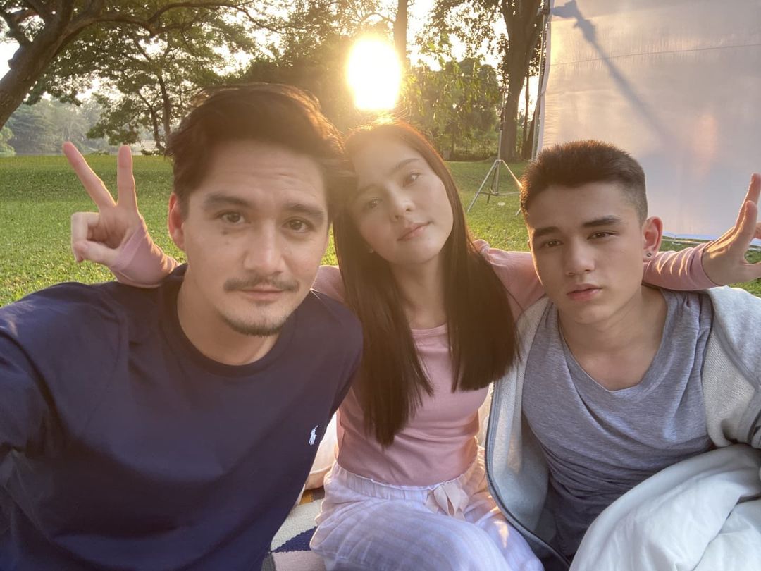 “ออม สุชาร์” เครียดหนักเจอฉากต้องเป็นคนเมา (มีคลิป) “ออม สุชาร์” เครียดหนักเจอฉากต้องเป็นคนเมา (มีคลิป)