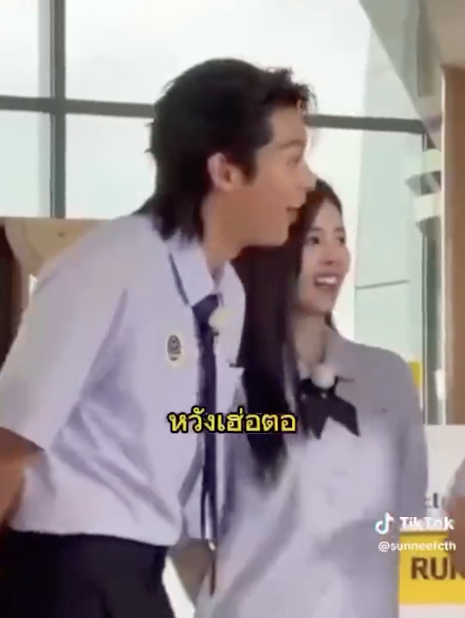 ตี๋กลับแล้วครับ!! แห่ส่ง ‘ดีแลน หวัง’ แน่นสนามบิน หลังเสร็จถ่ายทำ Keep Running ในไทย