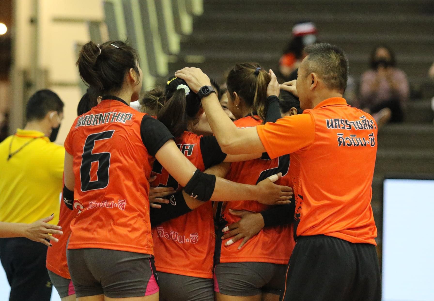 เปิดชีวิตลูกยางสาวสวยก้านยาว 'ฟ้า อมรทิพย์' ที่แฟนๆเชียร์สู่ชาติให้เร็วที่สุด