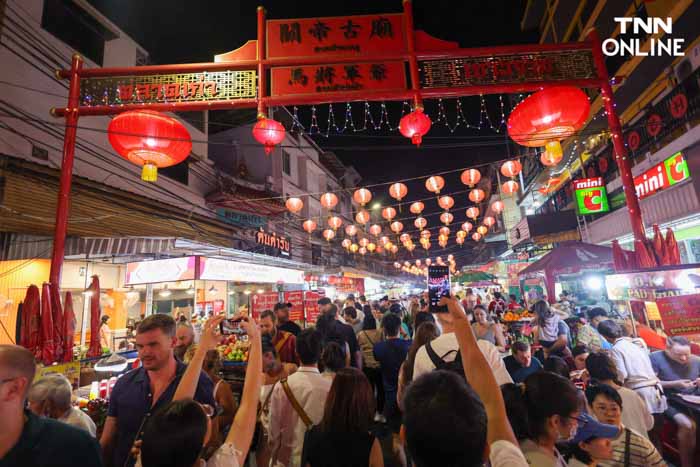 นทท.แน่นถนนเยาวราช กินสตรีทฟู้ด ตอกย้ำย่านท่องเที่ยวยอดฮิต นทท.แน่นถนนเยาวราช กินสตรีทฟู้ด ตอกย้ำย่านท่องเที่ยวยอดฮิต