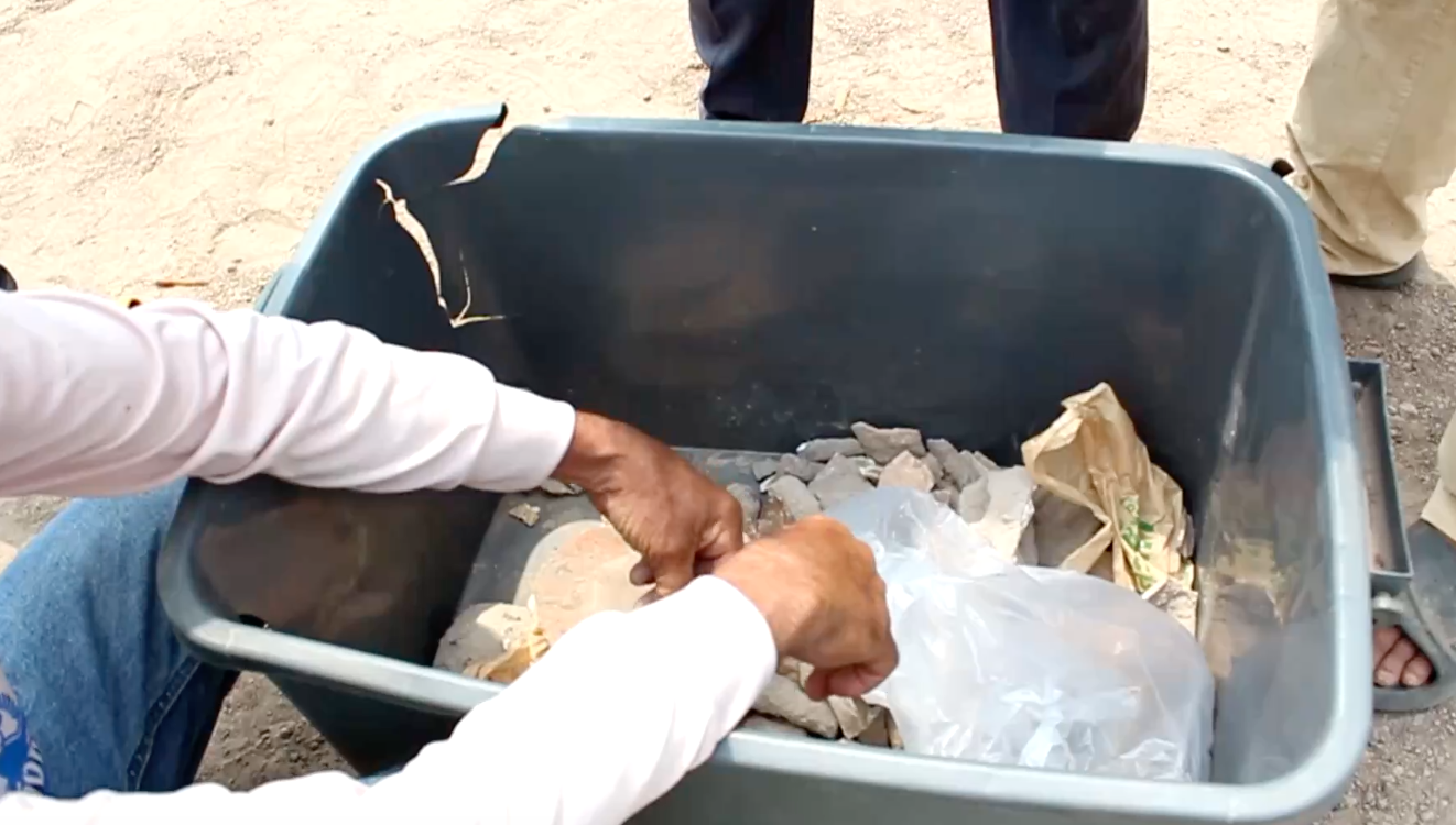 ฮือฮา!พบโครงกระดูกมนุษย์ 8 ศอก อายุ 3,000 ปี-กรมศิลป์เข้าตรวจสอบแล้ว ฮือฮา!พบโครงกระดูกมนุษย์ 8 ศอก อายุ 3,000 ปี-กรมศิลป์เข้าตรวจสอบแล้ว