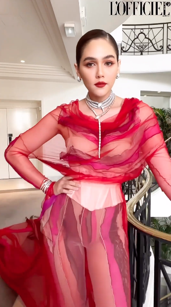 เปิดลุควันส่งท้าย!! ‘ชมพู่ อารยา’ บนพรมแดงคานส์ แซ่บแรงทั้งราคาและอิมเมจ 