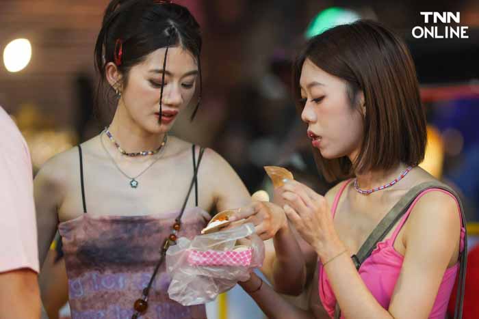 นทท.แน่นถนนเยาวราช กินสตรีทฟู้ด ตอกย้ำย่านท่องเที่ยวยอดฮิต นทท.แน่นถนนเยาวราช กินสตรีทฟู้ด ตอกย้ำย่านท่องเที่ยวยอดฮิต