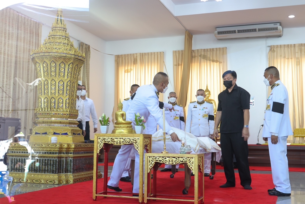 เคลื่อนร่าง ผู้ว่าฯหมูป่า ณรงค์ศักดิ์ โอสถธนากร ถึงวัดพระศรีมหาธาตุ เคลื่อนร่าง ผู้ว่าฯหมูป่า ณรงค์ศักดิ์ โอสถธนากร ถึงวัดพระศรีมหาธาตุ