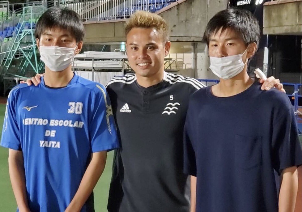 เชื่อพี่! 'ธีราทร' แนะสองแฝดไทยอดทนห้ามท้อล่าฝันเจลีก เชื่อพี่! 'ธีราทร' แนะสองแฝดไทยอดทนห้ามท้อล่าฝันเจลีก