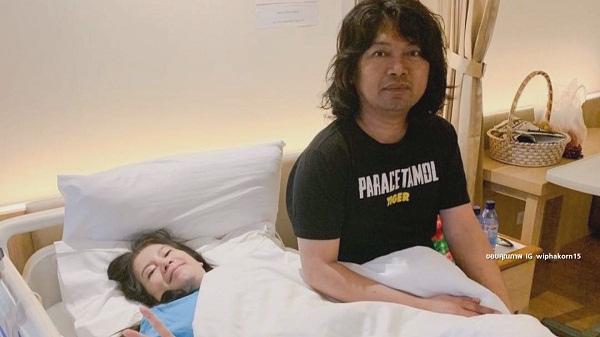 “กานต์ วิภากร” เข้าห้องผ่าตัดแล้ว “เสก – เอ็มมี่” ดูแลไม่ห่าง  (มีคลิป)