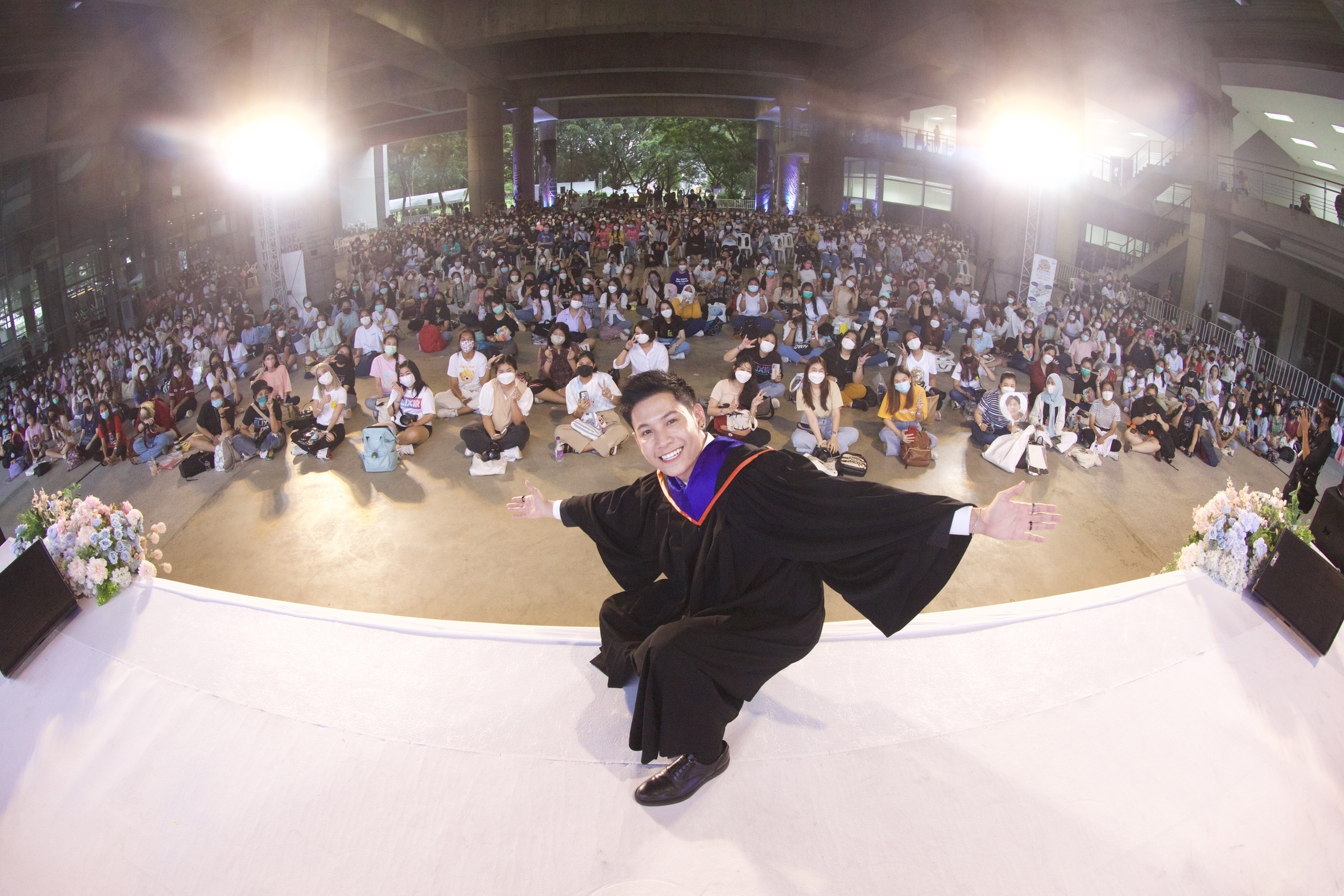 “สิงโต ปราชญา” ซ้อมใหญ่รับปริญญา ม.กรุงเทพ แฟนคลับร่วมยินดี “สิงโต ปราชญา” ซ้อมใหญ่รับปริญญา ม.กรุงเทพ แฟนคลับร่วมยินดี