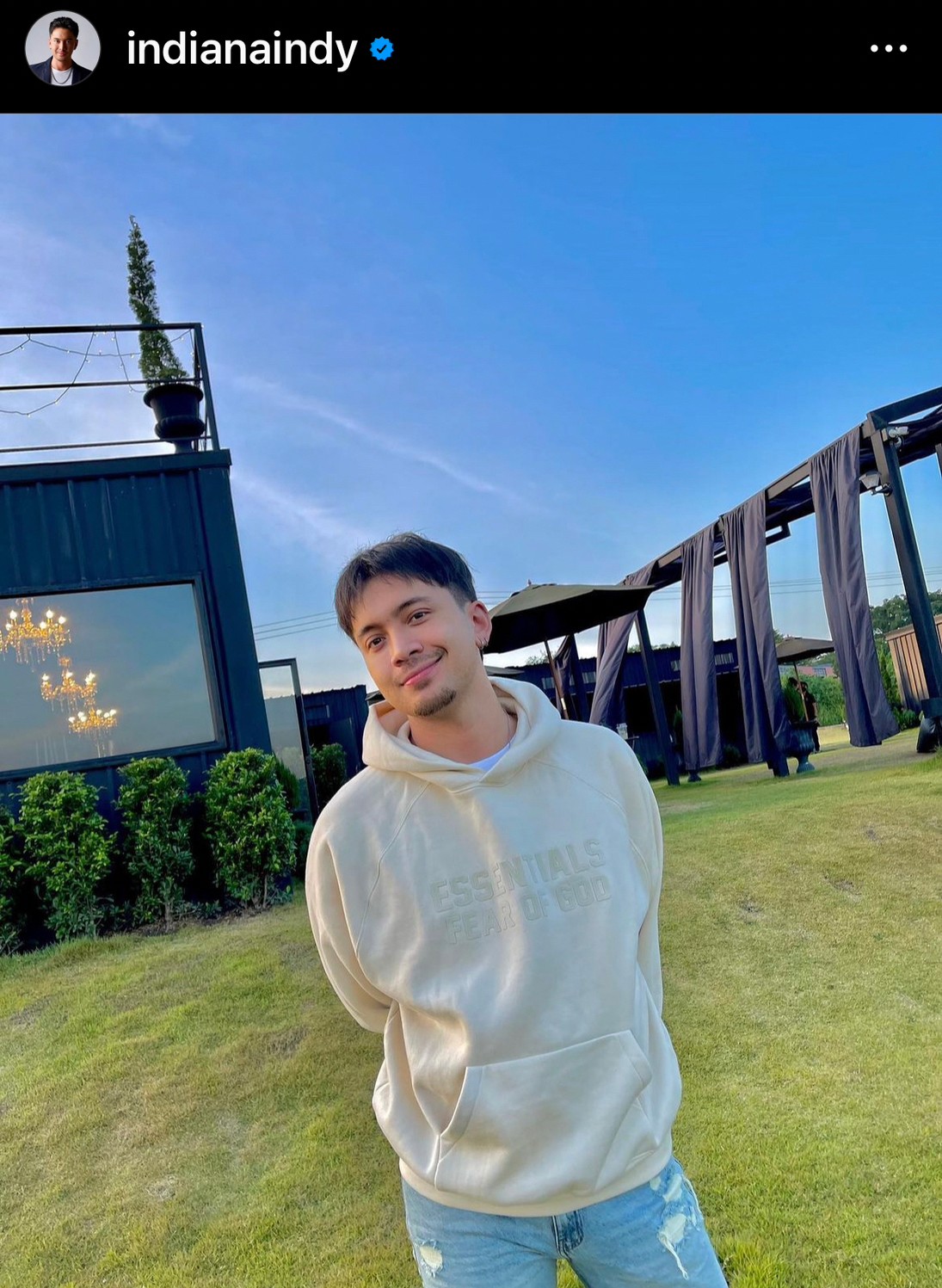 เกิดอะไรขึ้น?! อินดี้ อินทัช โพสต์ดราม่ากลางดึก ใครทำแม่ผม... เกิดอะไรขึ้น?! อินดี้ อินทัช โพสต์ดราม่ากลางดึก ใครทำแม่ผม...