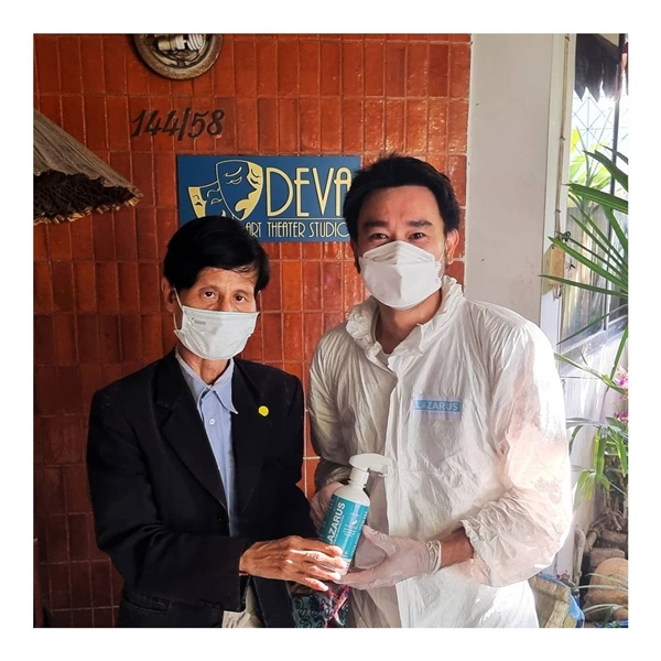 เต๊ะ ศตวรรษ หันมาจับธุรกิจ พ่นยาฆ่าเชื้อ เพราะอยากช่วยเหลือสังคม เต๊ะ ศตวรรษ หันมาจับธุรกิจ พ่นยาฆ่าเชื้อ เพราะอยากช่วยเหลือสังคม