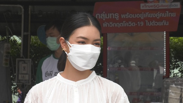 แพนเค้ก เขมนิจ ร่วมโครงการ ครัวปันอิ่ม ร้อยเรียงใจ สู้ภัยโควิด (มีคลิป) แพนเค้ก เขมนิจ ร่วมโครงการ ครัวปันอิ่ม ร้อยเรียงใจ สู้ภัยโควิด (มีคลิป)