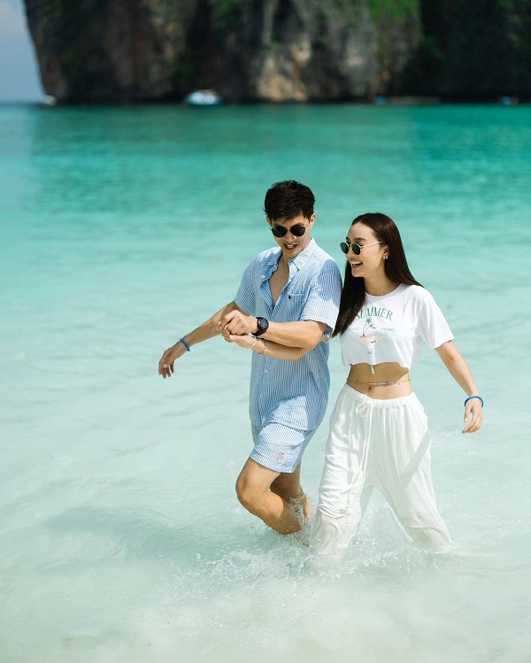 “น้ำตาล พิจักขณา” แฮปปี้รักมั่นคง 10 ปี “ไผ่ พาทิศ” (มีคลิป)