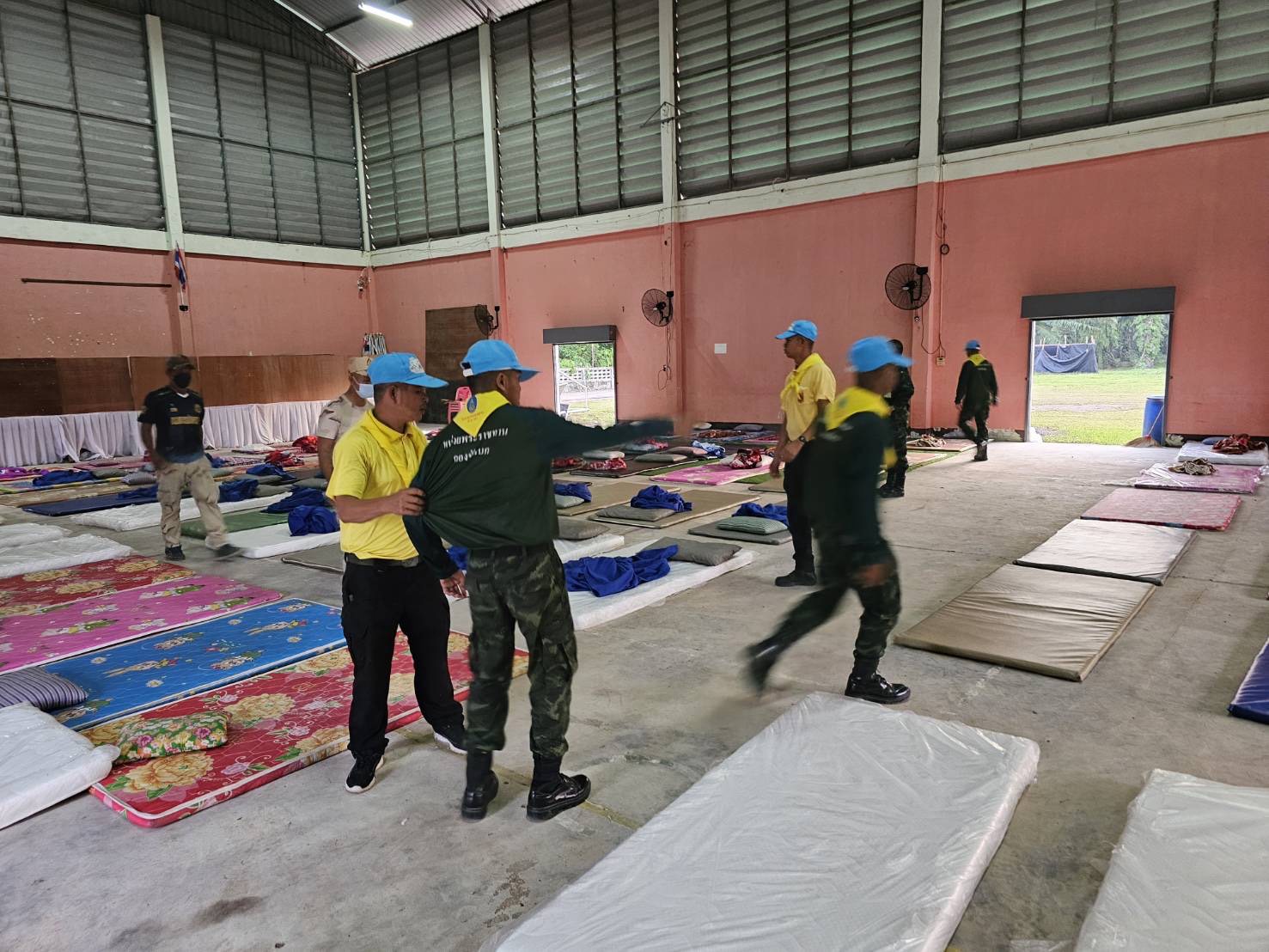 คืบหน้า โกดังพลุระเบิด เร่งช่วยเหลือชาวบ้าน ไร้ที่อยู่-บ้านพังยับกว่า 200 หลัง     