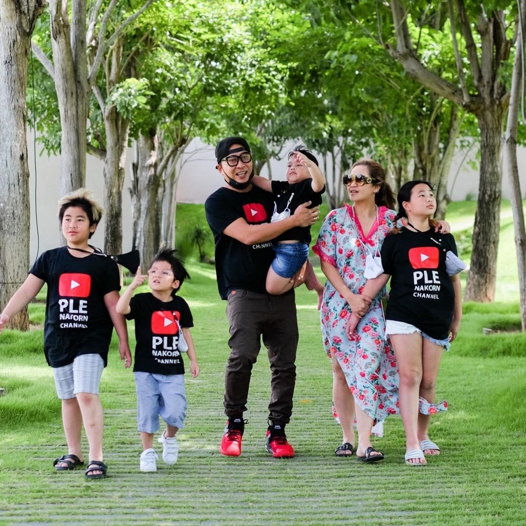 เปิ้ล นาคร เฝ้าไม่ห่างหลังจูนแอดมิดด่วนพร้อมบอก ป๊าดู 4 ออเอง เปิ้ล นาคร เฝ้าไม่ห่างหลังจูนแอดมิดด่วนพร้อมบอก ป๊าดู 4 ออเอง