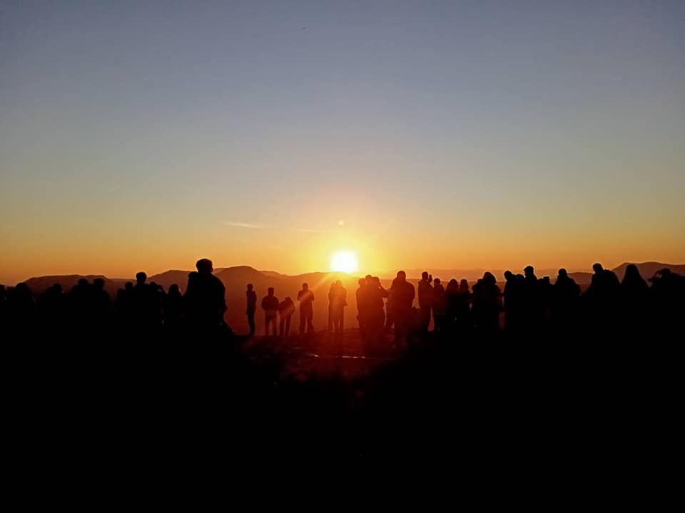 สุขสันต์วันปีใหม่เปิดภาพแสงแรกแห่งปี ‘ผาชะนะได’ นทท.แห่ชมความงาม