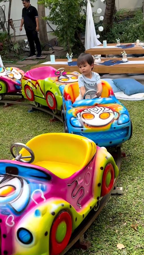 เนรมิตรสวนสนุกเพื่อลูกชาย ศรีริต้า จัดงานวันเกิดฉลอง 2 ขวบ น้องกวิณท์