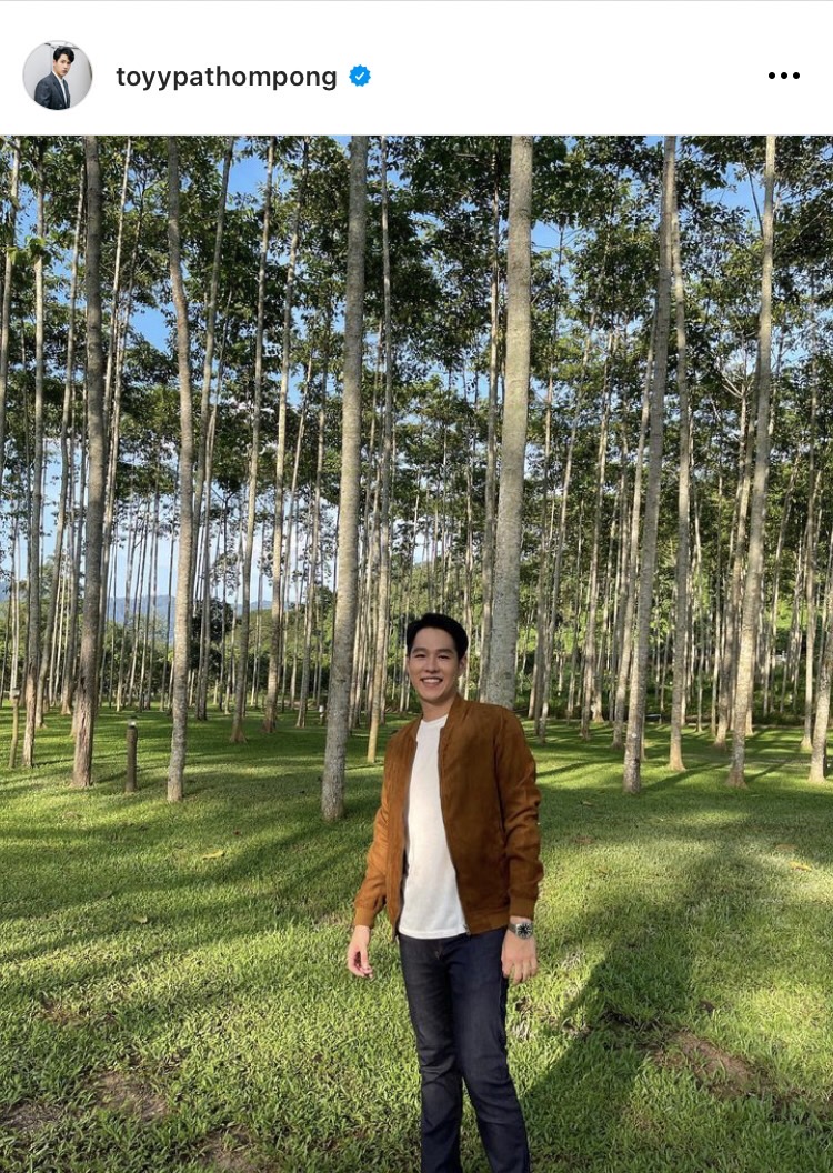 แฟนคลับจับตามอง ทอย ปฐมพงศ์ เข้าวัดทำบุญกับใคร?