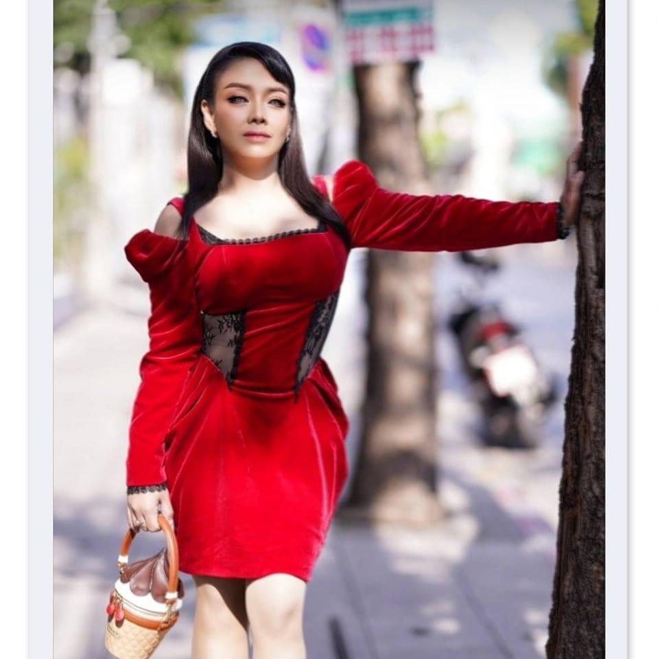 ยุ้ย ญาติเยอะ แก้ข่าวด้วยตัวเอง ไม่ใช่นักร้องลูกทุ่งคนสวย ถังแตก ไถเงินแฟนคลับ