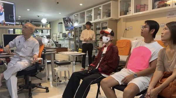 ผี ไฮแจ็ค ลุกขึ้นสู้อีกครั้ง ออกไปพบหมอครั้งแรกในรอบ 5ปี สัญญาจะกลับมา
