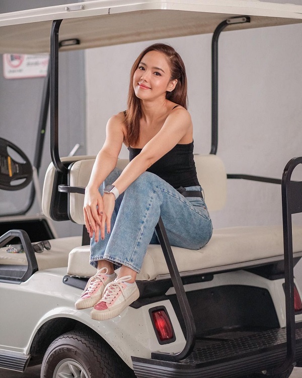 “จอย ชลธิชา” กับบทบาทการเป็น ดีเจ มานานนับสิบปี (มีคลิป)        