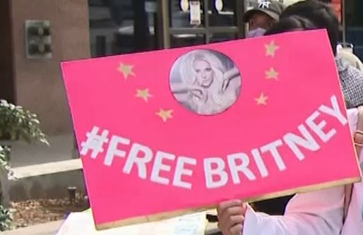 บริทนีย์ สเปียร์ส เผยเหตุการณ์สุดช็อก เหมือนถูกขังในห้องน้ำกลางดึก?!