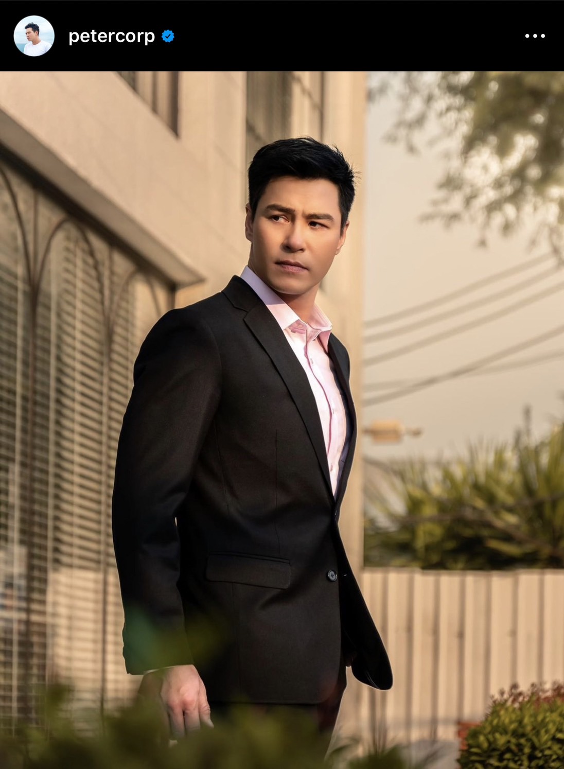 เบลอว่ารักแถบ! ปีเตอร์ คอร์ป เปิดโหมดคลั่งรัก ซุ่มคบสาวนอกวงการ