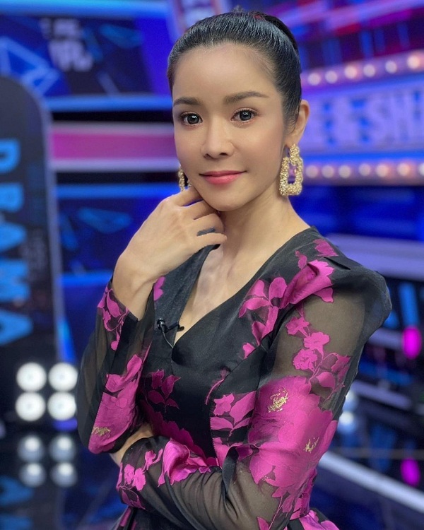 “นุ๊ก สุทธิดา” โพสต์ขอโทษหลังหายหน้าเกือบครึ่งเดือน (มีคลิป) “นุ๊ก สุทธิดา” โพสต์ขอโทษหลังหายหน้าเกือบครึ่งเดือน (มีคลิป)