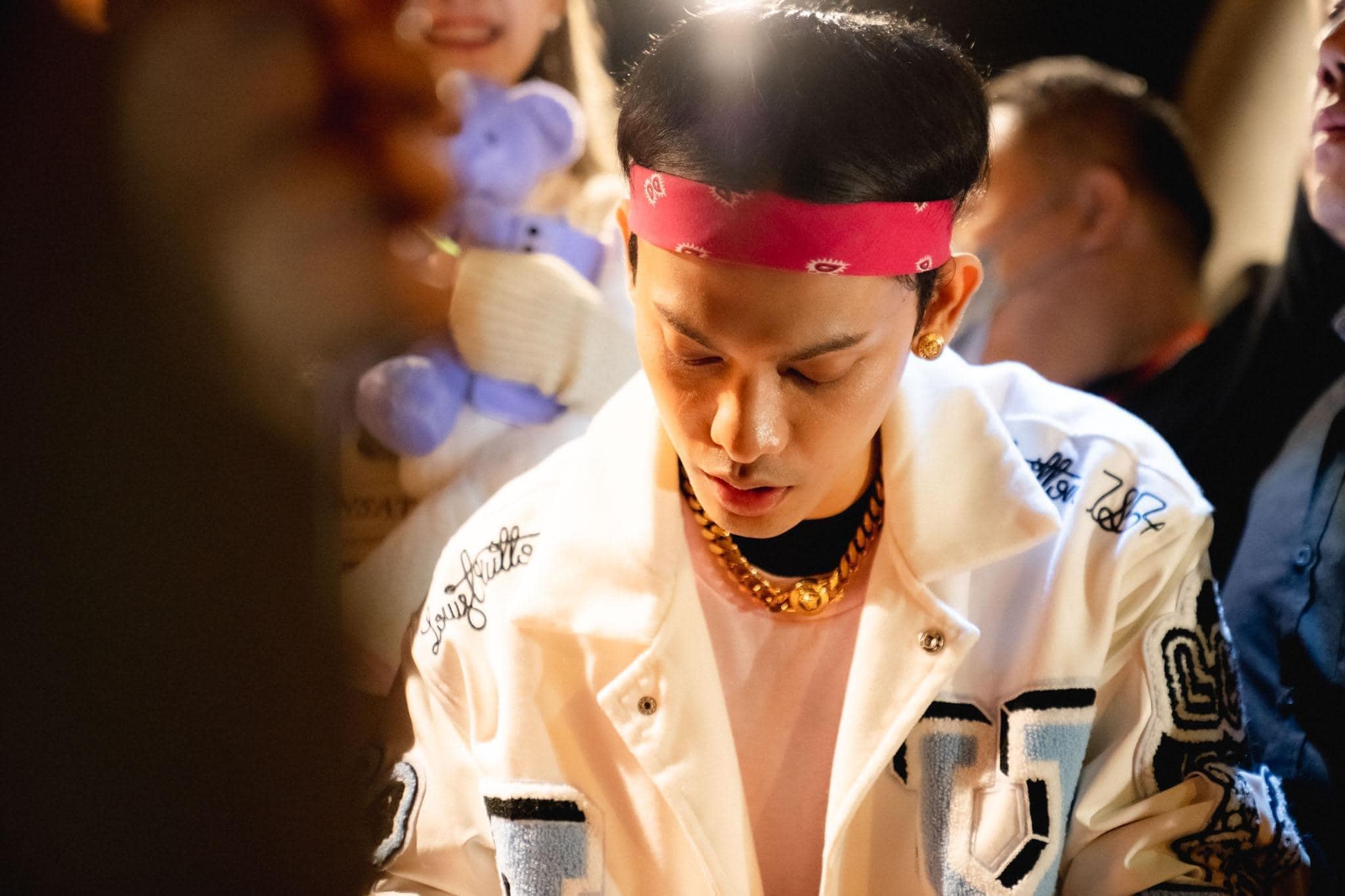 อิลสลิก เข้าให้ปากคำตำรวจ! ในข้อหาหมิ่นประมาท
