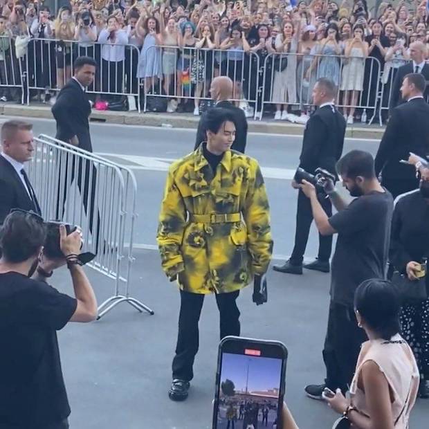 ฮอตไม่ไหว!! ‘วิน เมธวิน’ กระทบไหล่ ‘ซงคัง - แจฮยอน NCT’ ที่มิลาน (มีคลิป) ฮอตไม่ไหว!! ‘วิน เมธวิน’ กระทบไหล่ ‘ซงคัง - แจฮยอน NCT’ ที่มิลาน (มีคลิป)