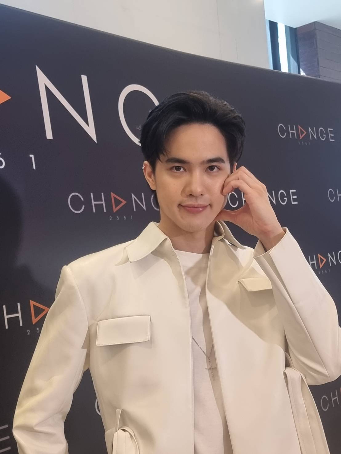 โก้ วศิน แค่หอบกระเช้าสวัสดีปีใหม่ผู้ใหญ่ที่ช่อง ลั่น!! หากได้กลับไปร่วมงานอีกครั้งก็ยินดี โก้ วศิน แค่หอบกระเช้าสวัสดีปีใหม่ผู้ใหญ่ที่ช่อง ลั่น!! หากได้กลับไปร่วมงานอีกครั้งก็ยินดี