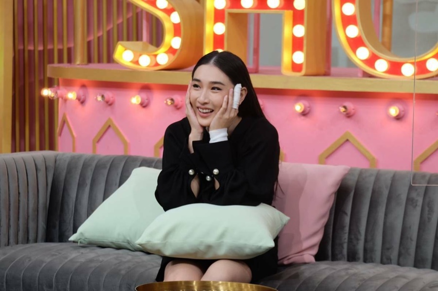  กระติ๊บ ชวัลกร เล่าโมเมนต์ความรักแฟนหนุ่มนอกวงการ 10 ปีไม่มีเบื่อ!!