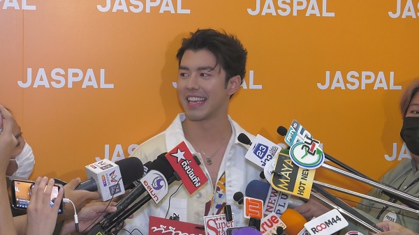 “นาย ณภัทร” แก้ปีชงขอพรพระเรื่องความรัก   (มีคลิป)