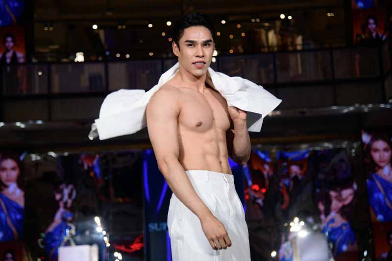 “MODEL CHALLENGE” “หนุ่มสาวซูปร้า” เดินแบบสับจนรันเวย์ลุกเป็นไฟ “MODEL CHALLENGE” “หนุ่มสาวซูปร้า” เดินแบบสับจนรันเวย์ลุกเป็นไฟ