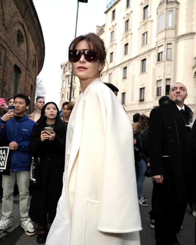 หลบให้แม่เดิน!! ส่องลุค ‘แอน ทองประสม’ ชมแฟชั่นโชว์ Max Mara ที่มิลาน