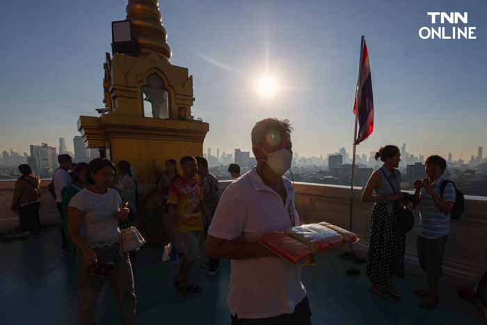 ทำบุญปีใหม่ 2567 นทท.ร่วมตักบาตรชมแสงแรกบนยอดภูเขาทอง ทำบุญปีใหม่ 2567 นทท.ร่วมตักบาตรชมแสงแรกบนยอดภูเขาทอง