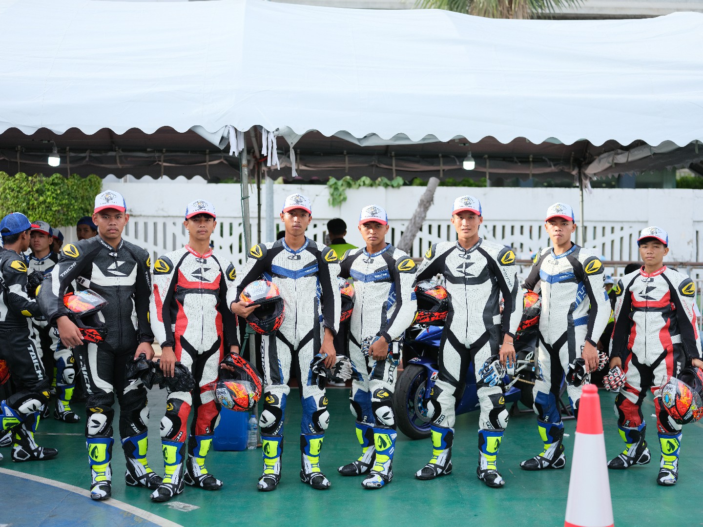 สายแว้นปล่อยของโชว์ทักษะ 'ลิตเติ้ลแว้นบีว้าวไรเดอร์' คัดเลือกสนาม 3 สุดคึกคัก สายแว้นปล่อยของโชว์ทักษะ 'ลิตเติ้ลแว้นบีว้าวไรเดอร์' คัดเลือกสนาม 3 สุดคึกคัก