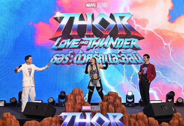 ‘ณเดชน์ ควง ญาญ่า’ พร้อม 3 ศิลปินสาวกมาร์เวล ร่วมงานเปิดตัวภาพยนตร์ Thor: Love and Thunder ‘ณเดชน์ ควง ญาญ่า’ พร้อม 3 ศิลปินสาวกมาร์เวล ร่วมงานเปิดตัวภาพยนตร์ Thor: Love and Thunder