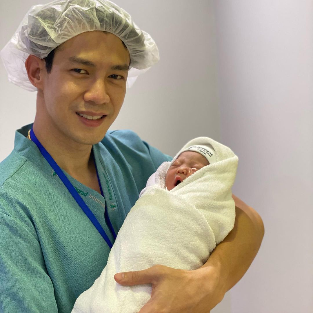  ณัฏฐ์ เทพหัสดิน สุดตื้นตัน นาน่า ธันยา คลอดลูกสาวคนแรกแล้ว