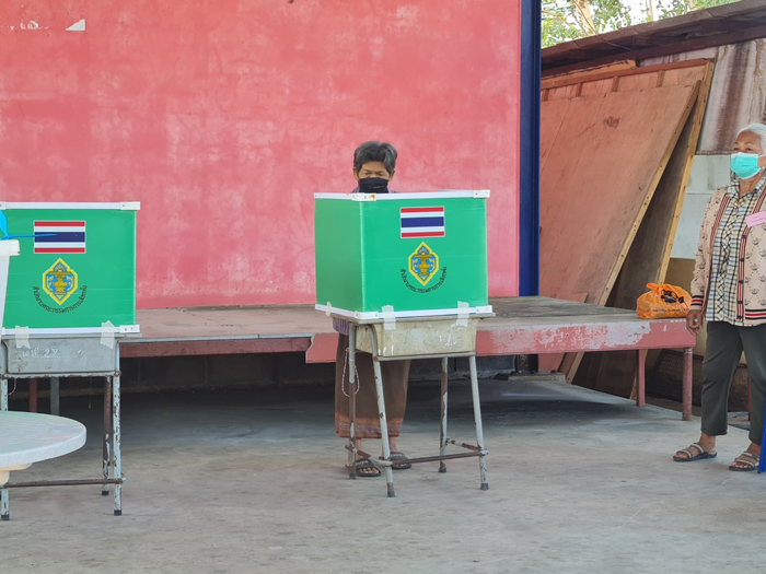 เลือกตั้งอบต. 2564 คึกคัก ปชช.ทยอยใช้สิทธิ ชาวมานิออกจากป่าเข้าคูหา