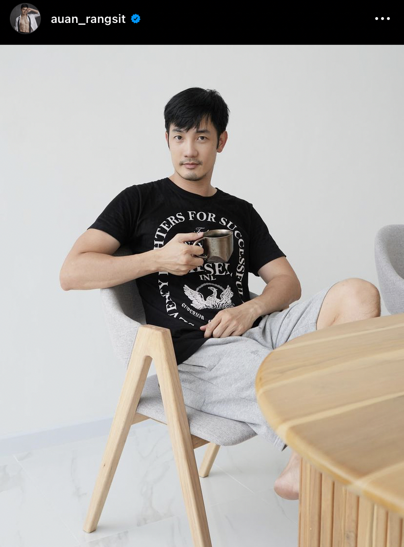 ภรรยายิ้มไม่หุบ! อ้วน รังสิต ถอยรถหรูป้ายแดงให้เป็นของขวัญ