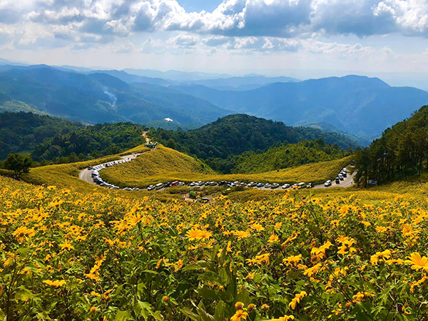 15 ที่เที่ยวแม่ฮ่องสอน 2565 เช็กอินดินแดนสามหมอก สัมผัสอากาศเย็นสุดฟิน 15 ที่เที่ยวแม่ฮ่องสอน 2565 เช็กอินดินแดนสามหมอก สัมผัสอากาศเย็นสุดฟิน