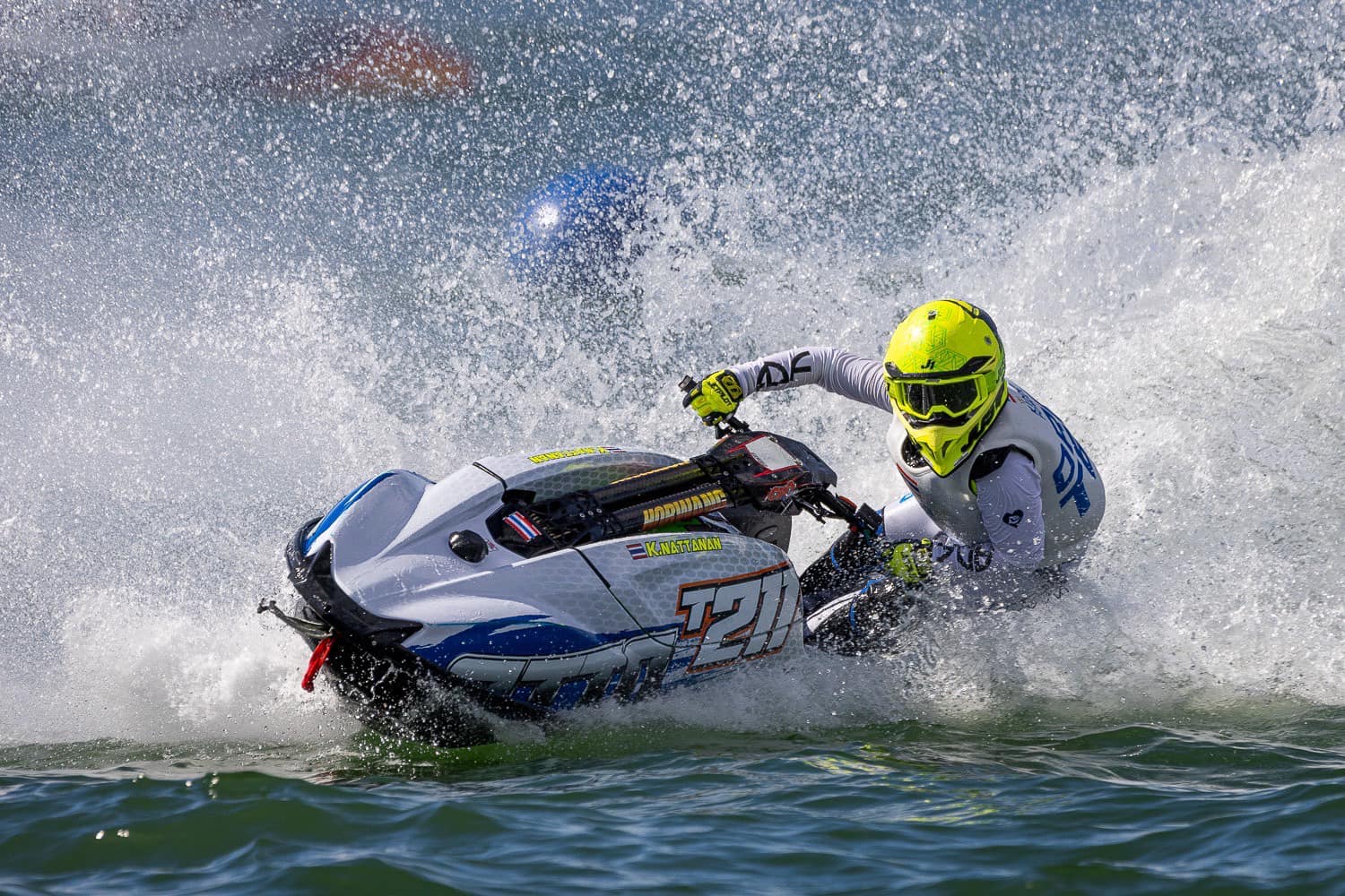 เปิ้ล นาคร สุดดีใจ!!  ออก้า คว้าแชมป์โลก การแข่งขันเจ็ตสกีได้สำเร็จ