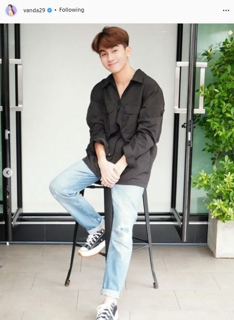 โบว์ แวนด้า เผยเหตุผล ทำไมไม่เปิดตัว น้องออโต้ ลูกชายคนโตกับสื่อ