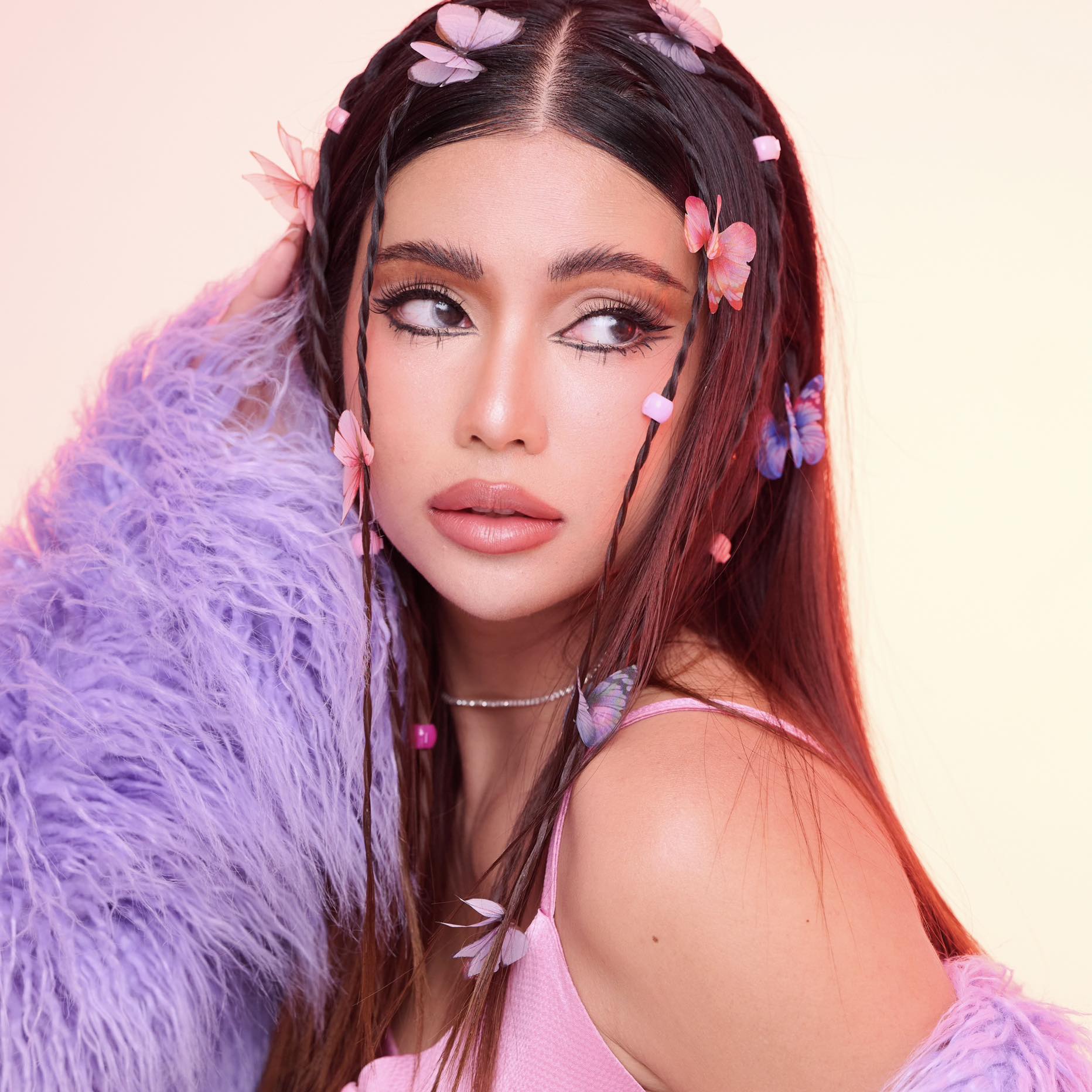 สูญทรัพย์หลายแสนบาท อายตา บิวตี้บล็อกเกอร์ดังแจ้งความเอาผิดแม่บ้าน สูญทรัพย์หลายแสนบาท อายตา บิวตี้บล็อกเกอร์ดังแจ้งความเอาผิดแม่บ้าน