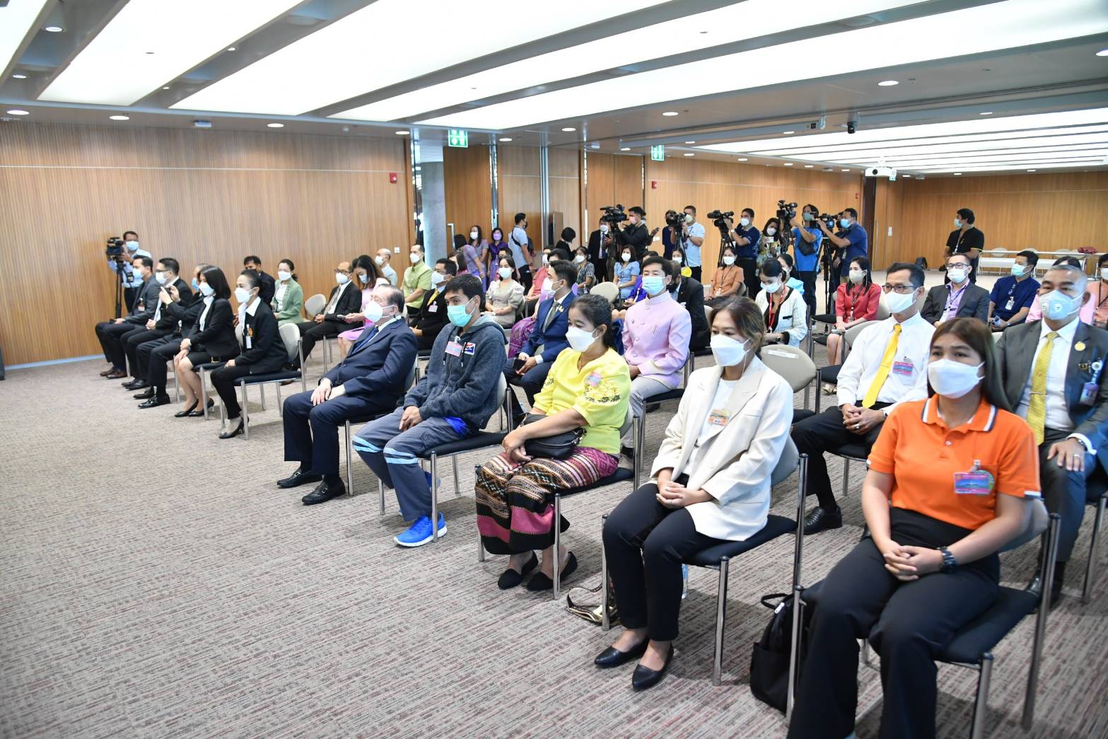 ทำดี มีคนรู้ วุฒิสภา มอบโล่ประกาศเกียรติคุณ จิตอาสา-อาสาสมัครกู้ภัย ที่เสียสละ ทำดี มีคนรู้ วุฒิสภา มอบโล่ประกาศเกียรติคุณ จิตอาสา-อาสาสมัครกู้ภัย ที่เสียสละ