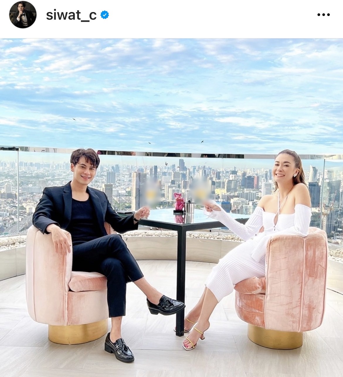 ซี ศิวัฒน์ ตอบชัดเรื่องเรื่องทายาท ปัดพาภรรยา เอมี่ ตั้งวงปาร์ตี้ทุกวัน ซี ศิวัฒน์ ตอบชัดเรื่องเรื่องทายาท ปัดพาภรรยา เอมี่ ตั้งวงปาร์ตี้ทุกวัน